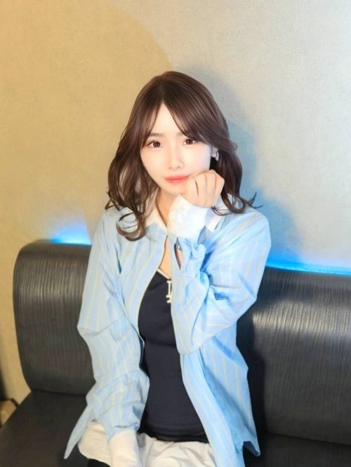 在籍女性の写真