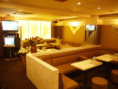 ラウンジ アクター